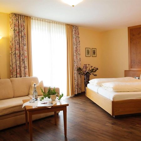 Hotel & Restaurant Dornweiler Hof Illertissen Εξωτερικό φωτογραφία