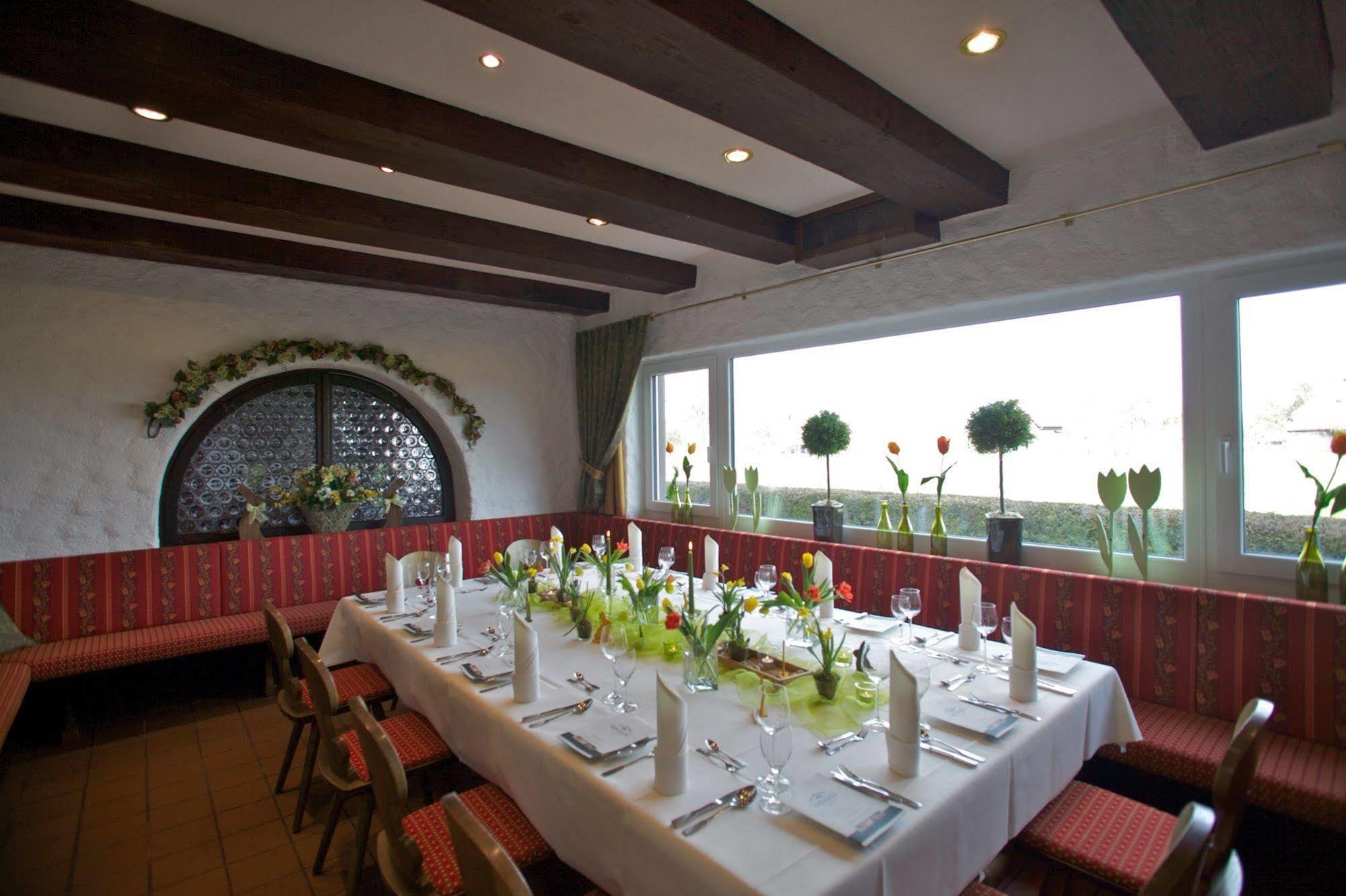 Hotel & Restaurant Dornweiler Hof Illertissen Εξωτερικό φωτογραφία