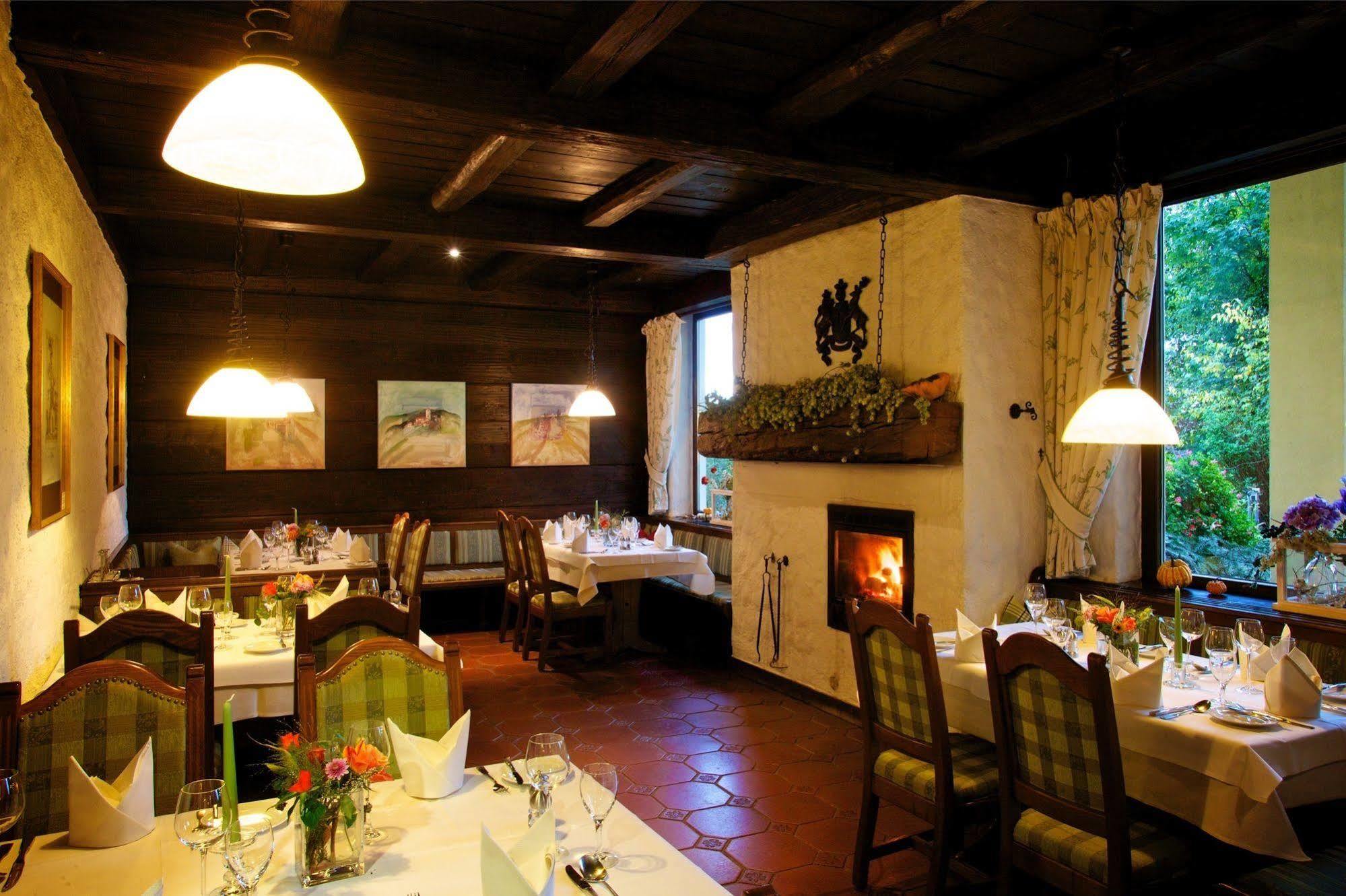 Hotel & Restaurant Dornweiler Hof Illertissen Εξωτερικό φωτογραφία